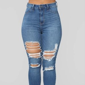 Main Squeeze High Rise Distressed Jeans - Medium Blue Wash